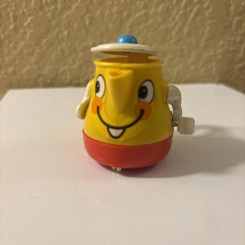 1980 Tomy Toy Wind Up Teapot Coffee Pot WORKS Rolls Lid Pops Up Get Along (d7