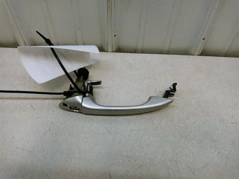 2003-2009 MERCEDES BENZ COUPE CLK500 DRIVER LEFT DOOR HANDLE OEM - Image 3 of 4