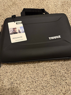 Thule Gauntlet Attaché Padded EVA Briefcase Black Fits 14/15/16'' MacBook
