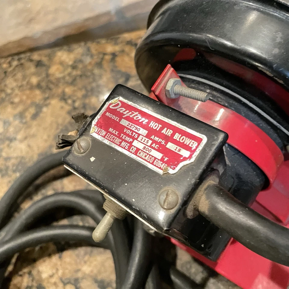Soplador de aire caliente Dayton vintage modelo 2Z790 115 V, 18 amperios, 800 ° F temperatura máxima. Foto 4 de 4