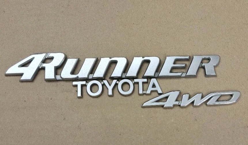 クリスタル ④トヨタミリ波エンブレム黒90975ー02124／02028 □送料無料□トヨタ