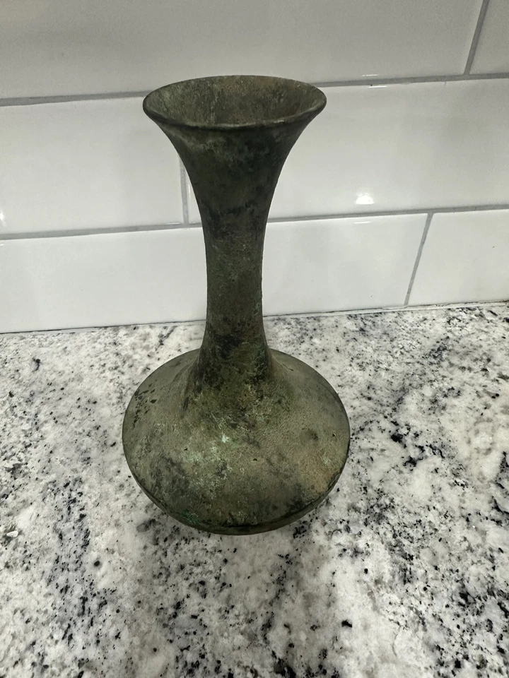 Jarrón antiguo chino de bronce de la dinastía Qing de los siglos XVIII al XIX Foto 2 de 4