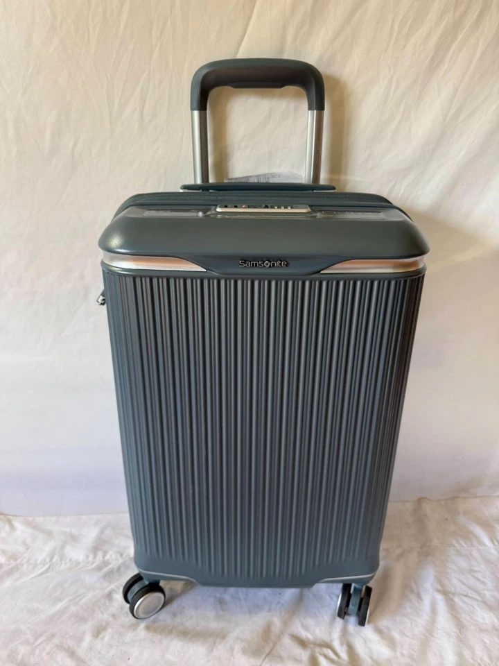 $598 Samsonite Silhouette 18 21" Carry-On Expandable Hard Spinner Luggage Blue - Image 2 of 4