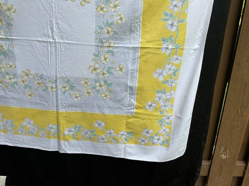 Yellow White Flowers Grey Cotton Print Tablecloth Vintage - 44" x 52" - Picture 4 of 16