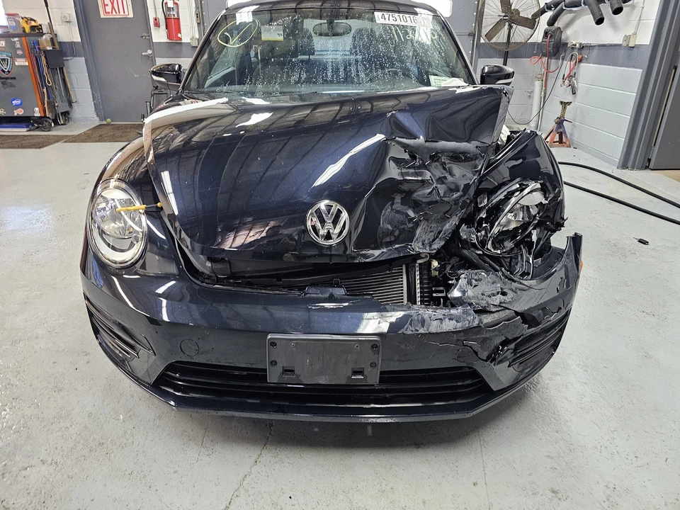 Bomba de vacío usada se adapta a: Volkswagen Beetle 2.0 2019 grado A Foto 2 de 4
