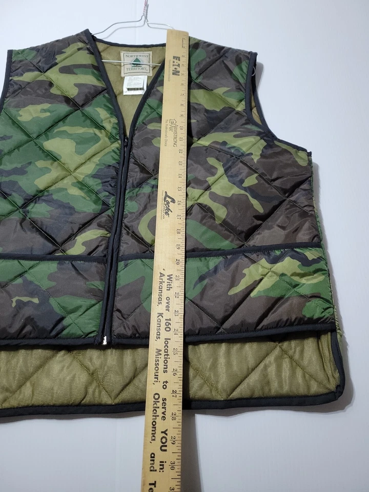 Northwest Territory Men LG Hunting Vest Green Camouflage Open Front Pockets Soft - Image 3 of 4