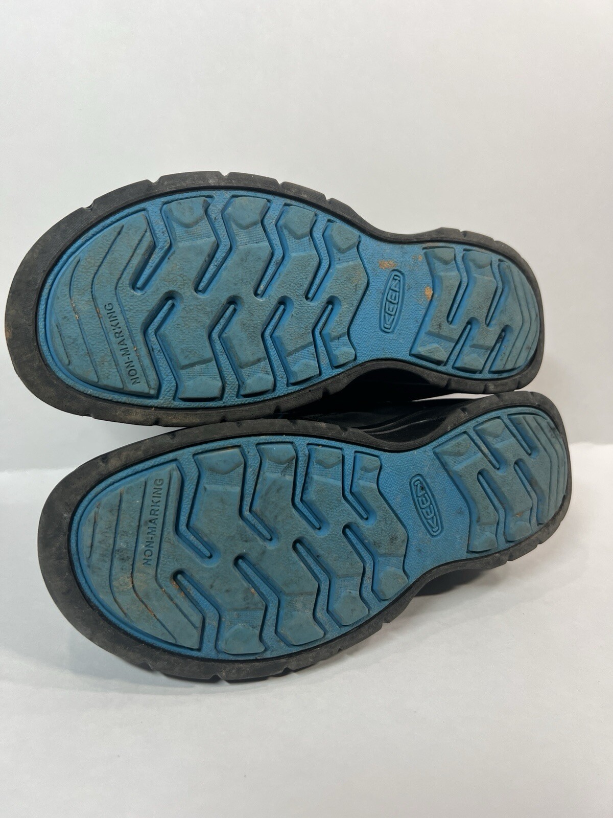 Keen Shoes Men’s Big Kid 4 Hiking Sneakers Waterproof Grey Leather Lace Up Low