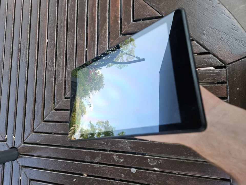 Amazon kindle Fire HD 8 7TH GENERATION 16GB/32GB, Wi-Fi 8 inch - Black SX034OT - Image 4 of 4