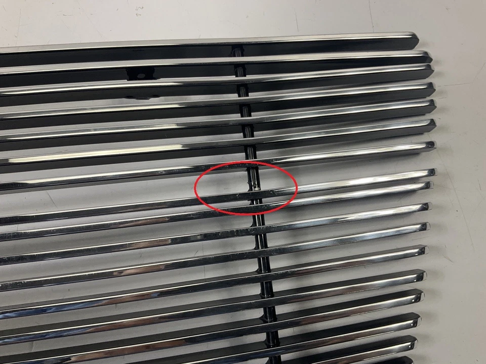 DAÑOS COSMÉTICOS - BULLY Inserto de rejilla superior principal de panal 2004-08 F-150 Foto 3 de 4