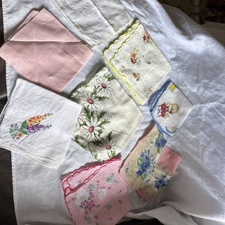 8 Vintage Women’s Hankies Printed Floral 1 Child’s