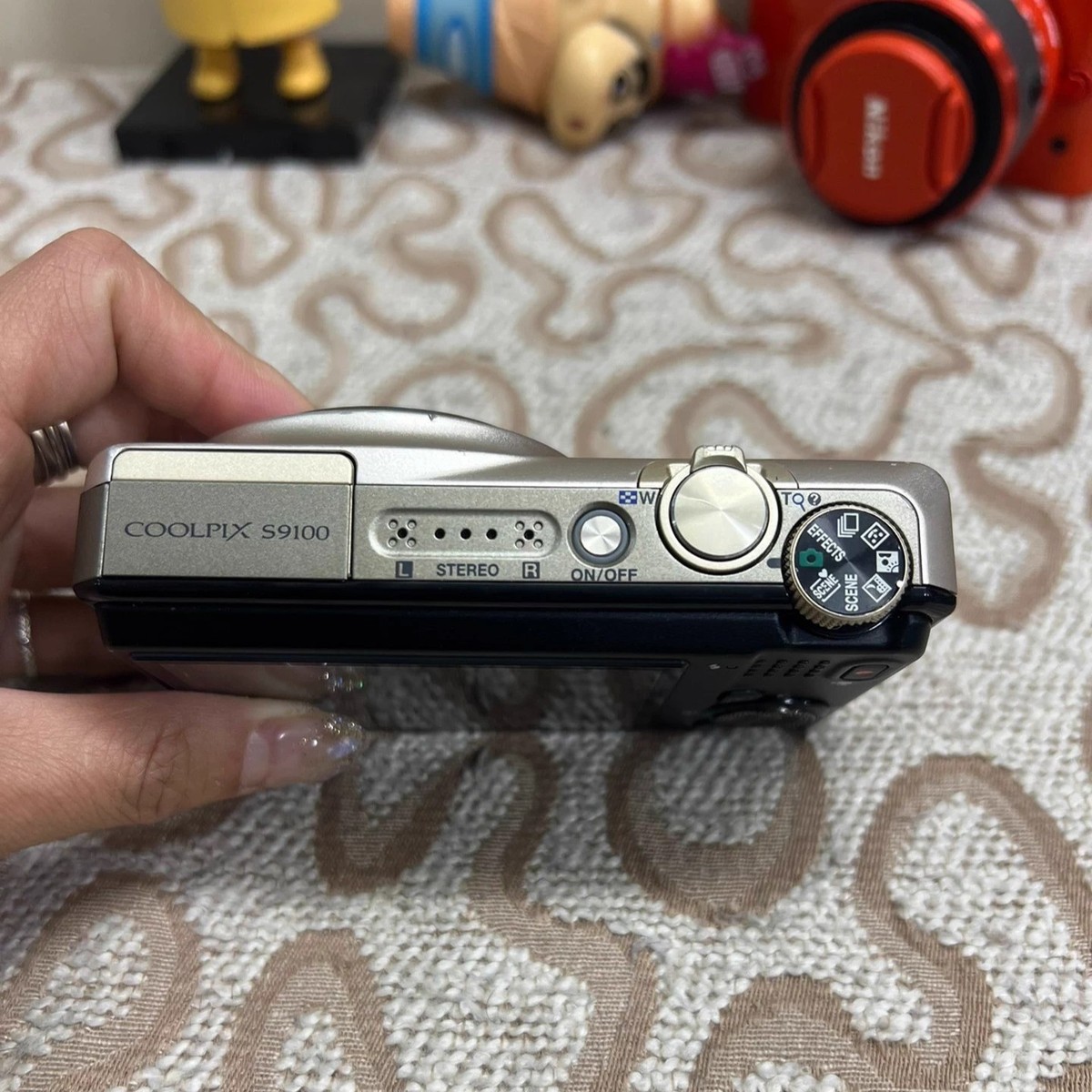 Nikon Coolpix S9100 Digital Camera Compact 12.1 MP 18x Optical