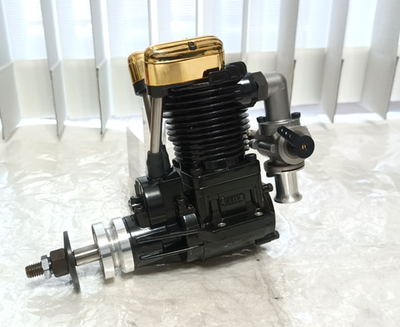 SAITO FA-180 4ストロークエンジン SAITO FA-180 Four-Stroke Engine Golden Knight RC Nitro Airplane