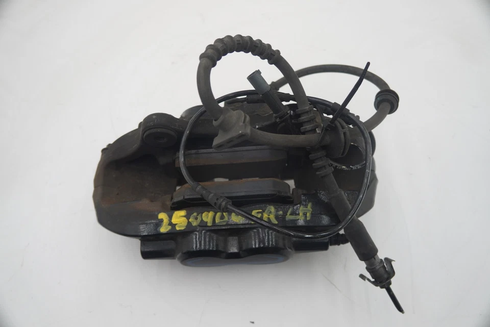 Front Left Driver Side Brake Caliper Black 34116870627 OEM BMW i8 2014-20 - Image 3 of 4