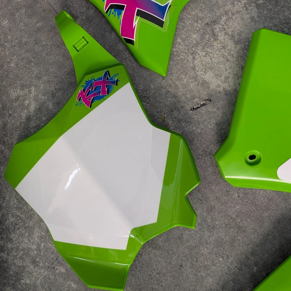 Plásticos + Gráficos Kawasaki KX250 2021-2024 KX450 2019-2023 Foto 3 de 4