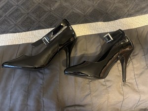 Escarpins Noirs Qulid – Talons 5 Pouces, Pointure 8.5 US Femme, Occasion Très Bon état