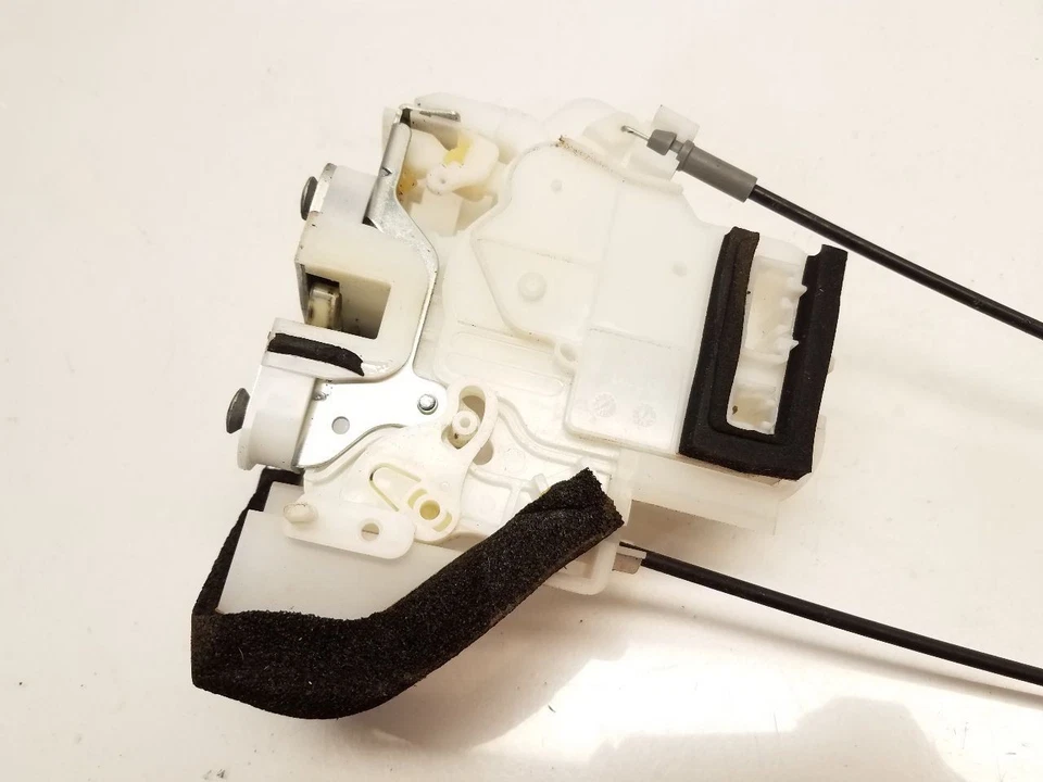 Subaru Forester 2009 pasajero pestillo puerta trasera derecha Foto 3 de 4