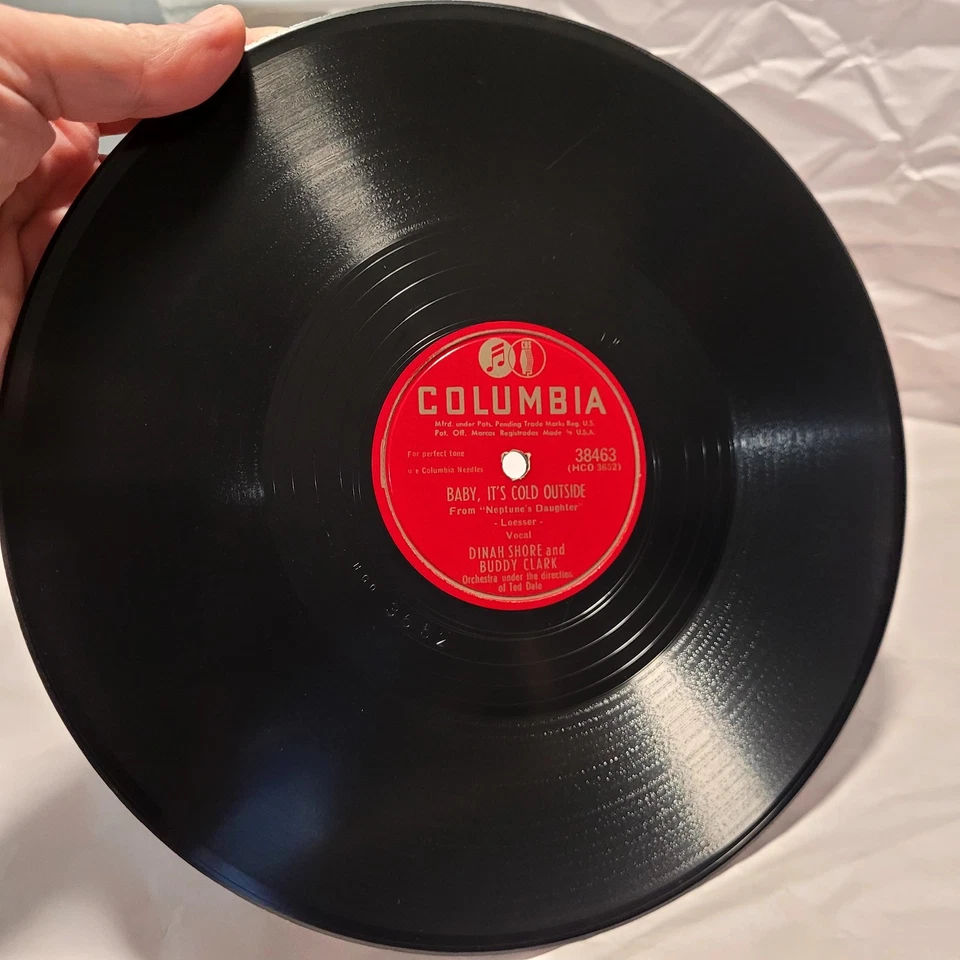 HEAR👂Dinah Shore & Buddy Clark Baby It's Cold Outside Christmas Columbia 78 RPM - Image 2 of 4