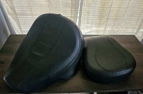 Harley-Davidson Softail Fat Boy Solo Seat and Pillion OEM 52218-00