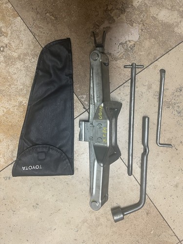 1970 Toyota Tercel Corolla Vintage Tire Jack Set with Tools OEM - Picture 2 of 8