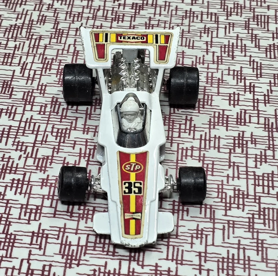 Vintage 1971 Matchbox Speed Kings K 35 Lightning Texaco STP Indy Car F1 Race Car - Image 3 of 4