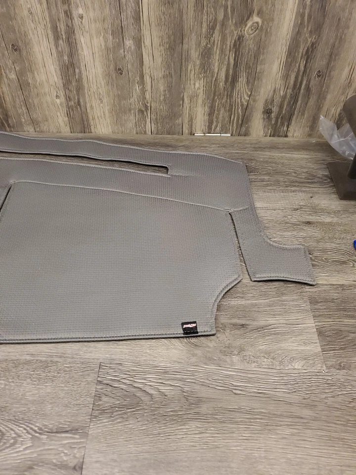 21-22 Ford F-150 Covercraft Dashboard Dash Mat Cover (Charcoal gray) Foto 3 de 4