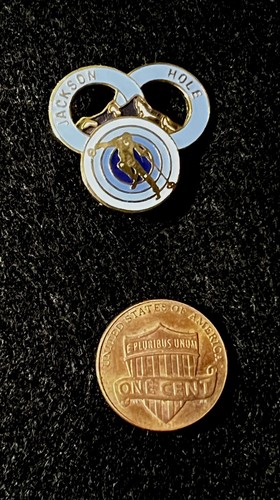JACKSON HOLE Vintage Pin de Esquí Insignia WYOMING Estación de Esquí Recuerdo Viaje 3 Anillos - Imagen 2 de 3
