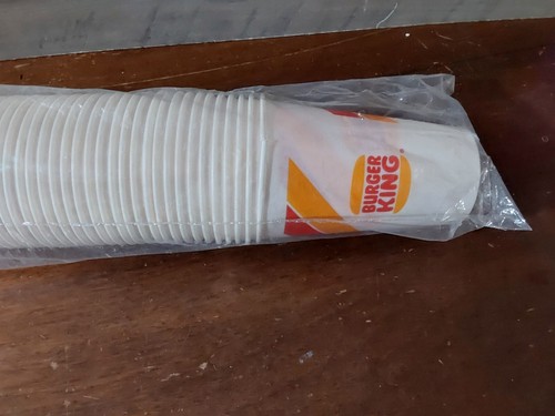 Tazas de restaurante de papel encerado Burger King vintage 100 unidades pequeñas 7 oz? 1980 sin usar - Imagen 3 de 5