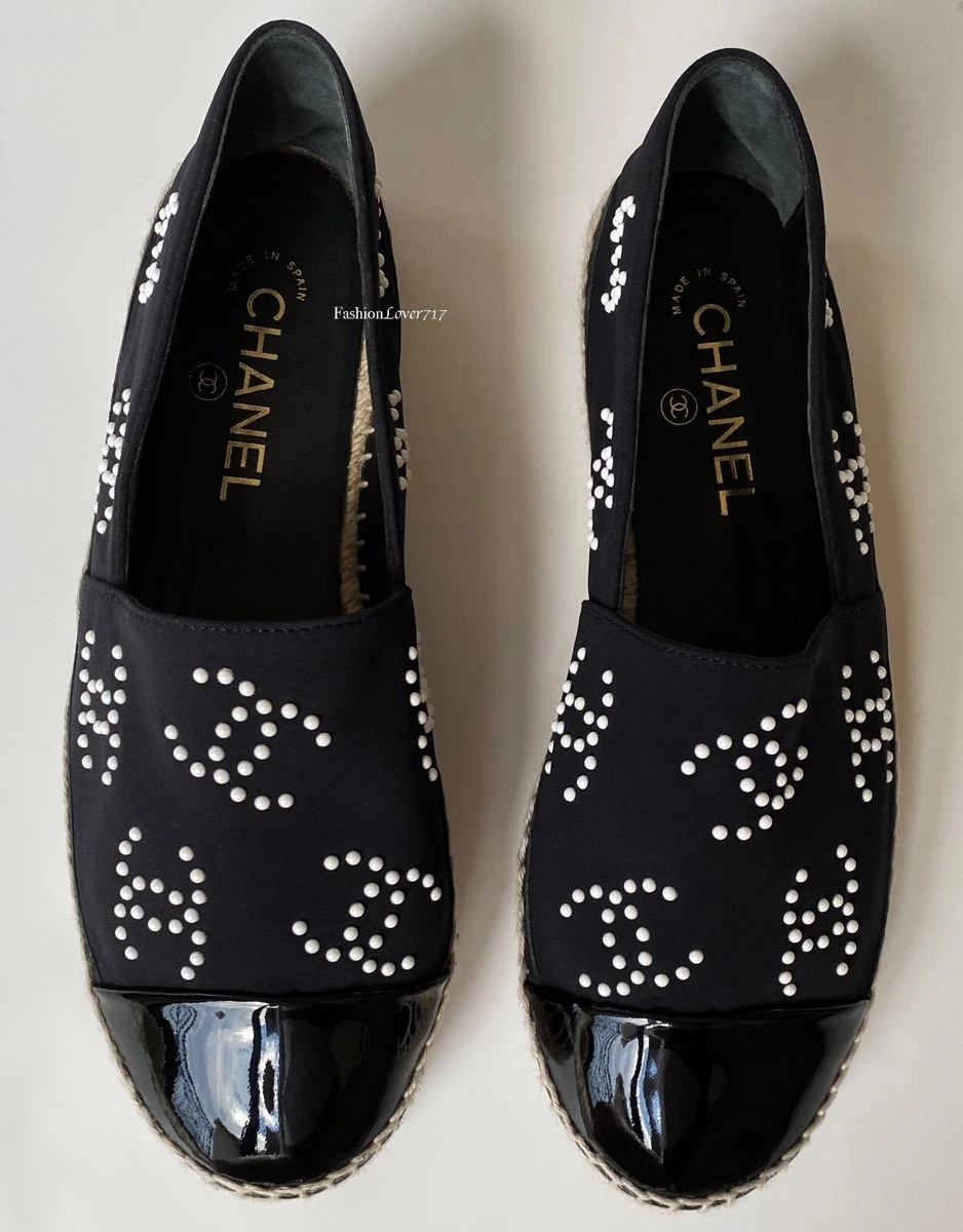 Chanel White/Black Tweed and Patent Leather CC Espadrille Flats