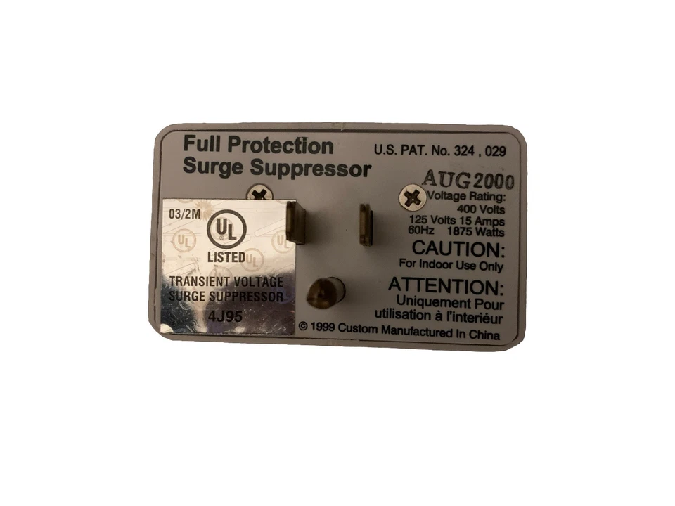 Full Protection Surge Suppressor 3-Outlet Wall-Mount Surge Protector 300 joules - Image 2 of 4