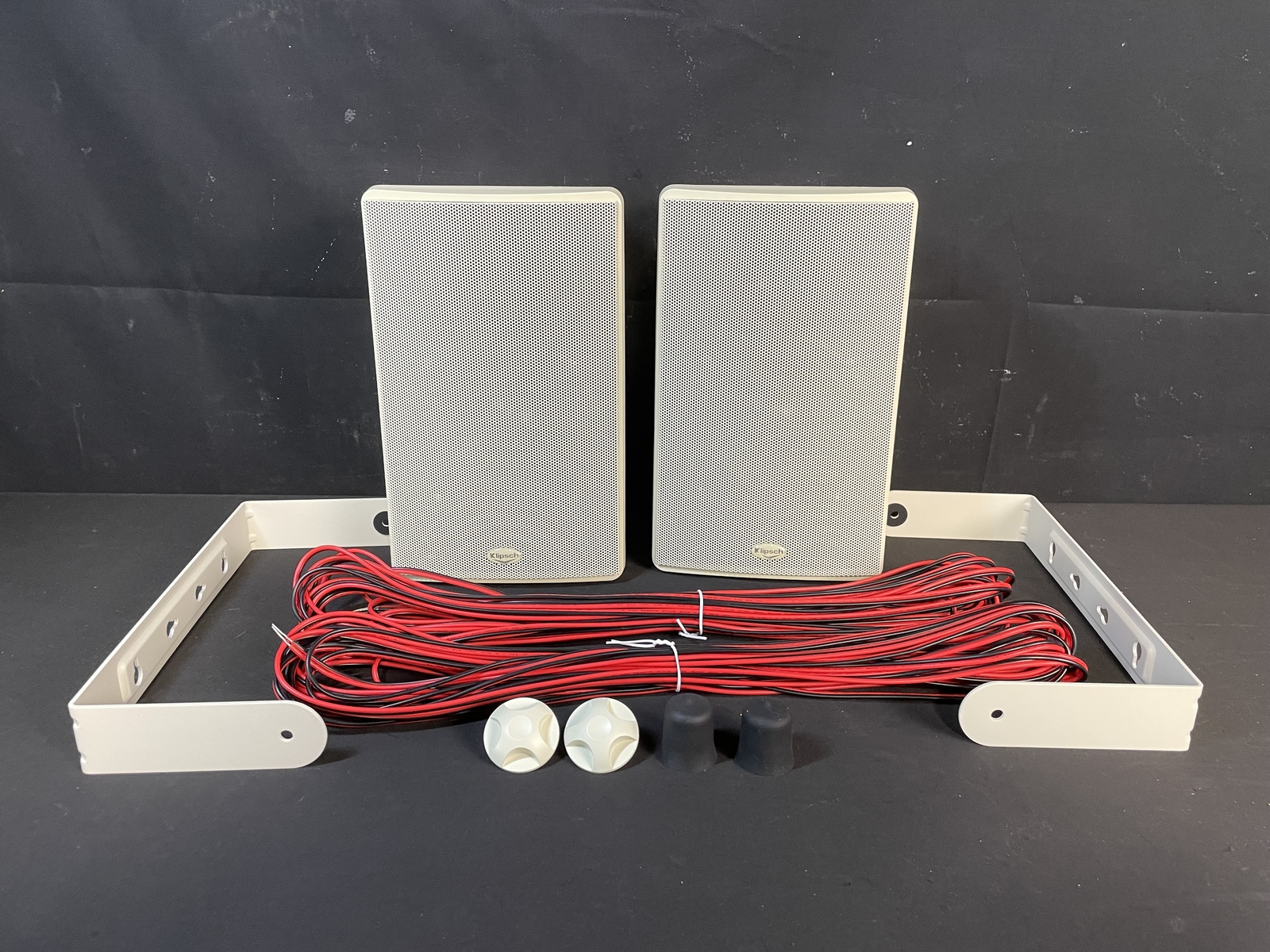 Klipsch KHO7 5.25" Outdoor Speakers Set of 2 White New Open Box