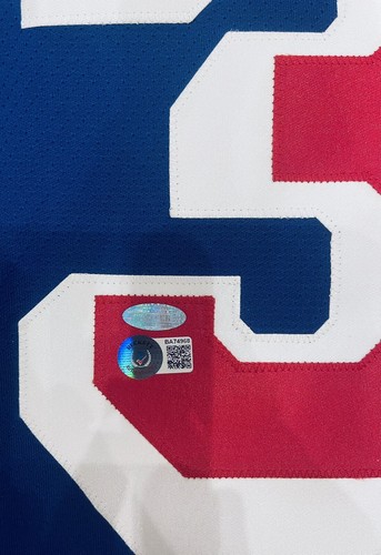 HENRIK LUNDQVIST W/KING HENRIK SIGNED STEINER/ BECKETT AUTHENTICATED CCM JERSEY - Picture 8 of 12