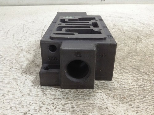 Numatics 203-493 Manifold Assembly 203493 New (TB) - Picture 7 of 8