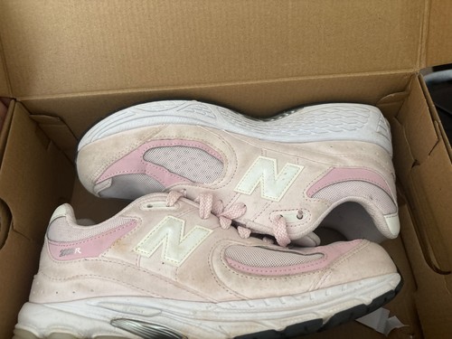 new balance 2002r