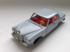 Siku V 256  V-Serie - Mercedes-Benz 250 SE  in hell-zementgrau - Germany