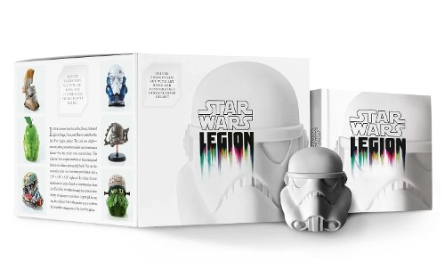 Star Wars Stormtrooper Helmet and Book Set by Titan Books - 9781803362229