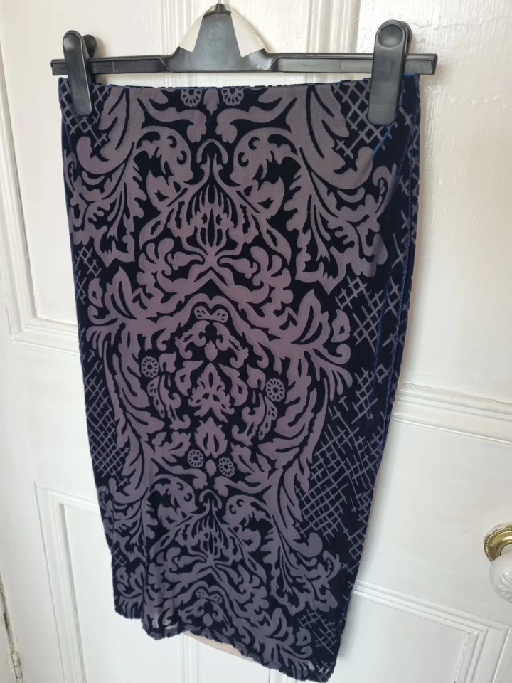 VTG Jane Norman Navy Blue Floral Burnout Velour Stretch Pencil Skirt Size 10 NEW - Image 3 of 4