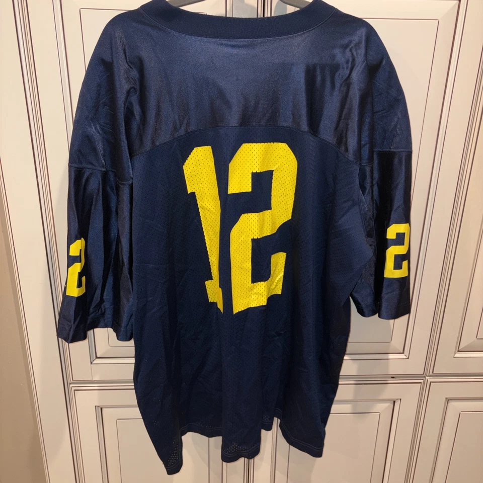 Camiseta de fútbol Nike Team Sports Michigan Wolverines #12 • Azul/Dorado • XXL • De colección Foto 4 de 4