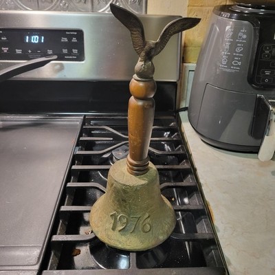 American Bicentennial Eagle Handle Bell 1976 Antique . American Style