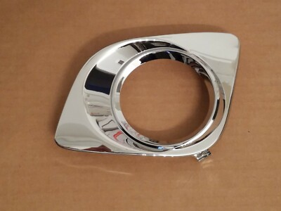 Fits 2009 2012 Venza Front Bumper Driver Chrome Fog Light Lamp Trim 