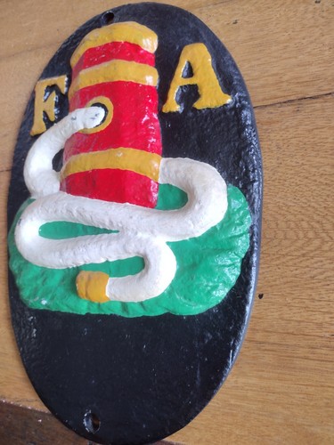 VINTAGE CAST IRON FIRE MARK SIGN : FIRE HYDRANT & HOSE FA (FIRE ASSOCIATION ) - 第 4/14 張圖片