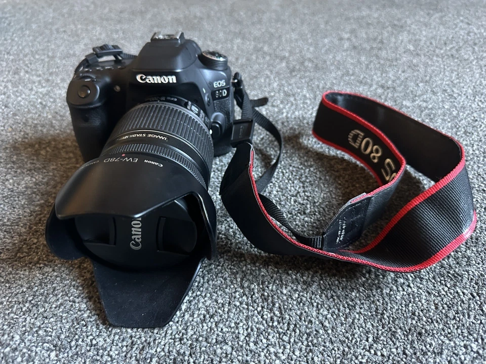 Canon EOS 80D, photo 1 of 5