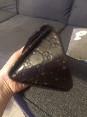 Gucci Triangle Logo Large Brown Leather Sunglass Case For Large Shades Triangle GUCCI Brown Logo Embossed Leather Triangular Sunglasses  main image 3