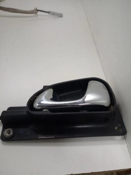 1999 Lincoln Continental Driver Front Left Door Lock Actuator OEM  - Image 2 of 4