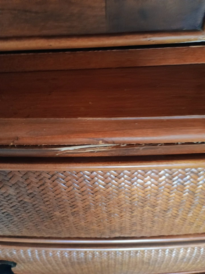 Juego de dormitorio humano Foto 3 de 4