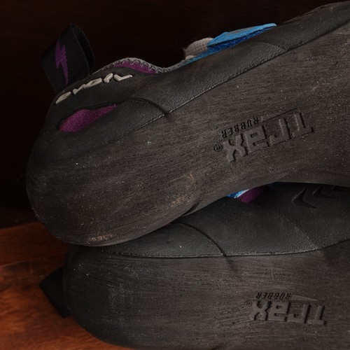 Scarpe da arrampicata Evolv Rock donna TG 6 blu viola BLK pelle corvo bouldering - Foto 9 di 16