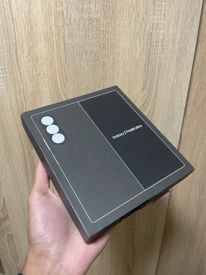 Samsung Galaxy Z Fold8 Ultra · 256GB, photo 1 of 4