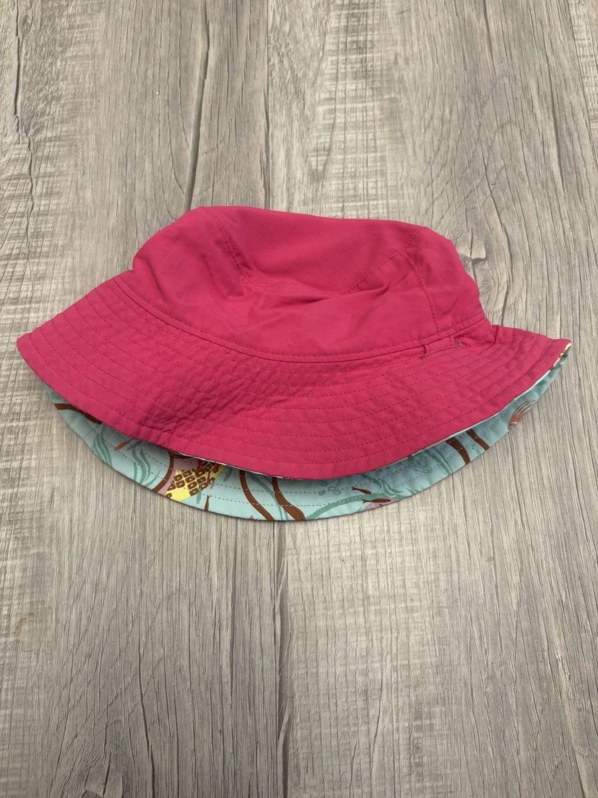 Patagonia Sun Bucket Hat Reversible Pink / Tropical Chin Strap Baby 0-6 Month
