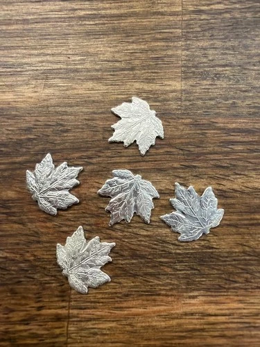 Lot of 5 - 1 Gram .999 Fine Silver Maple Leafs