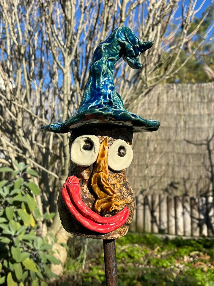 Zwerg mit großem roten Mund Gartenkeramik Gartenstele Keramikskulptur - Bild 2 von 4