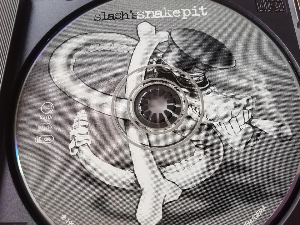 SLASH'S SNAKEPIT CD IT'S FIVE O'CLOCK SOMEWHERE 1995 - Bild 4 von 4